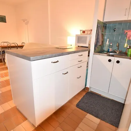 Apartment T2 Avec Jardin Proche Camargue Village F *